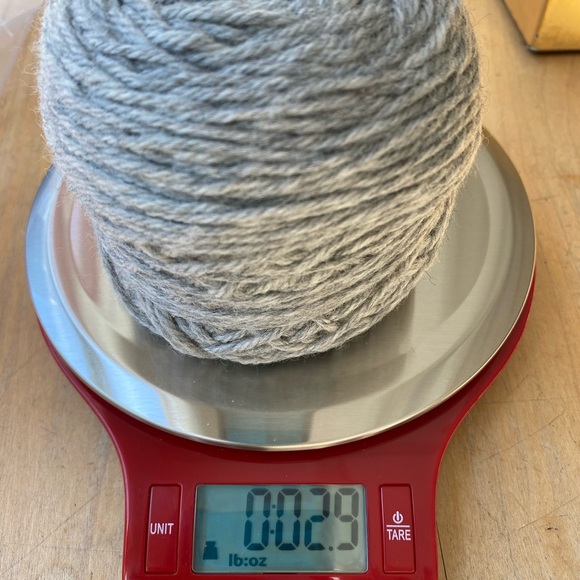 Peruvian Wool Yarn, by Cascade Yarns - Picture 3 of 13
